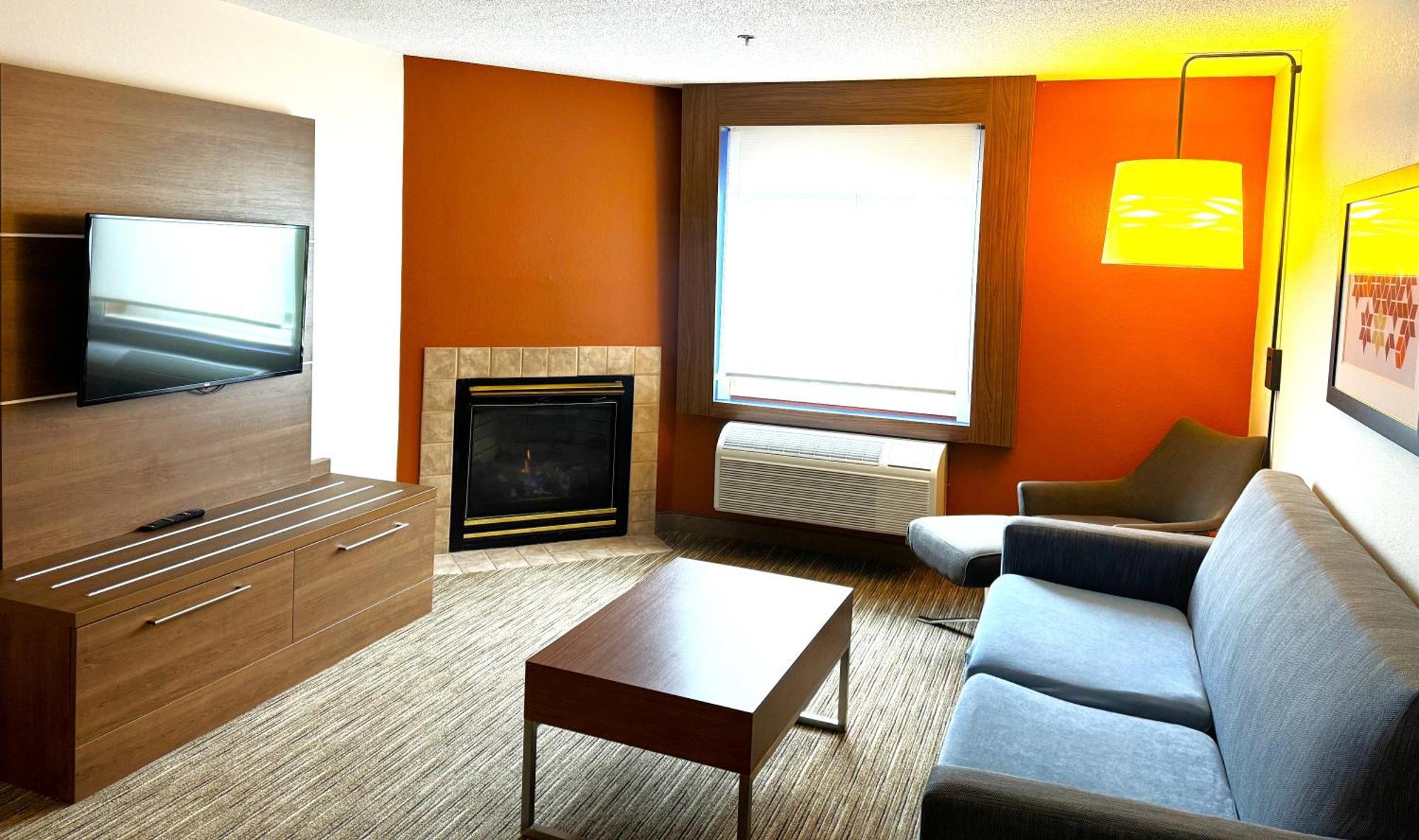 Holiday Inn Express & Suites - Lincoln East - White Mountains By Ihg Exteriér fotografie